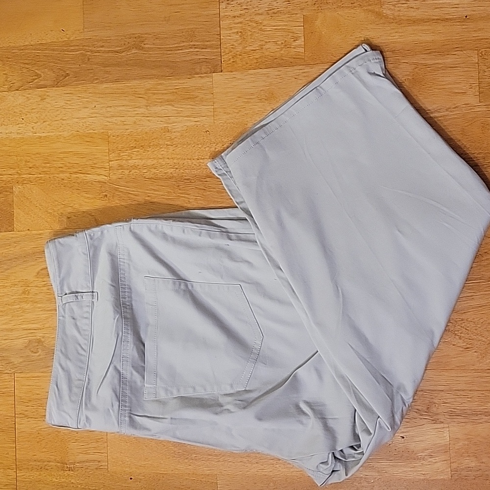 New Coldwater Creek Capris W18